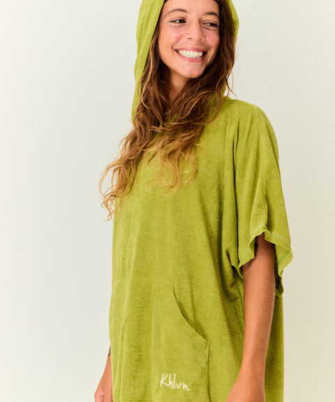 PONCHO VERDE ABACATEIRO
