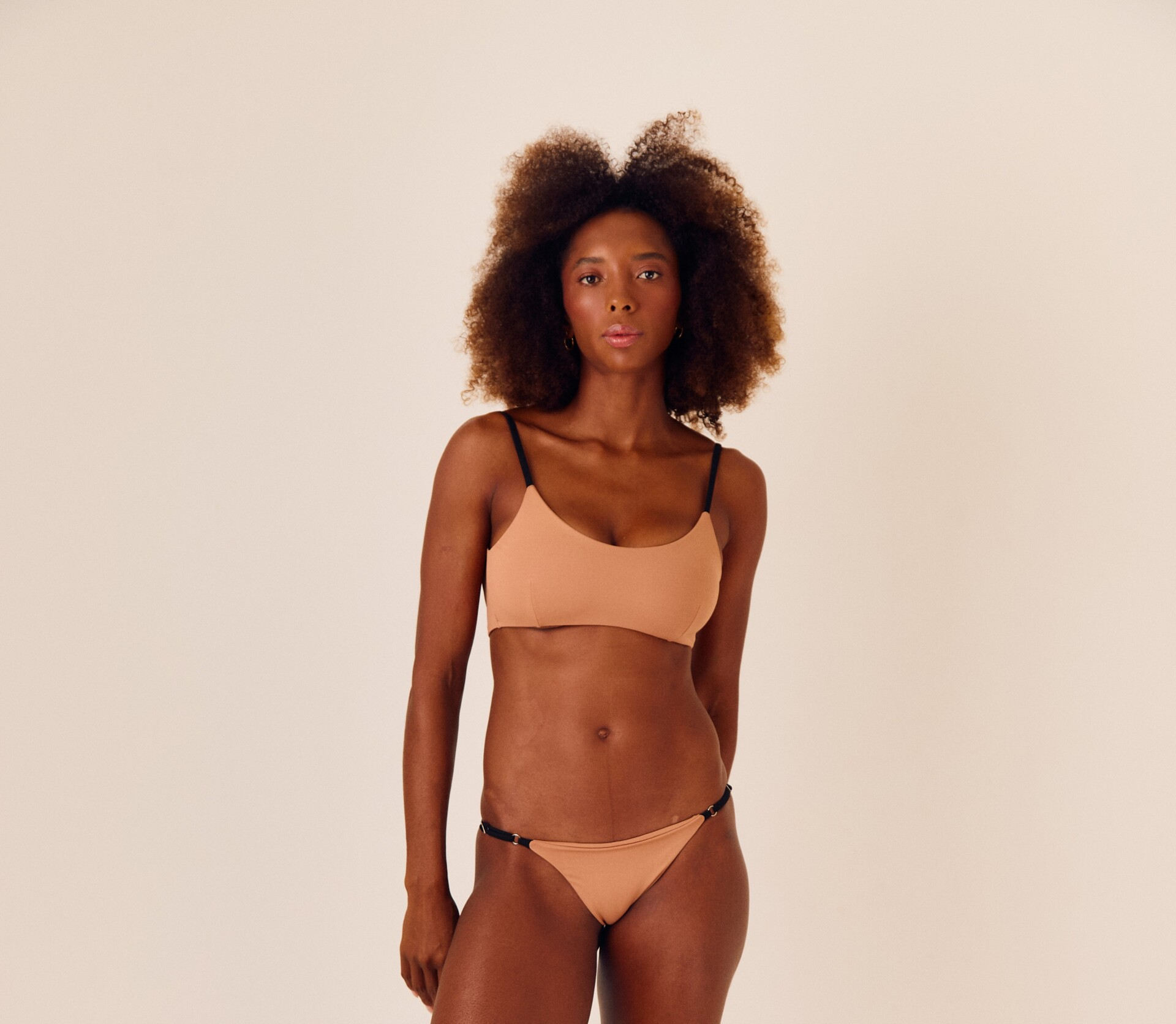 TOP CANOA LIGHT MACHIATTO COM PRETO