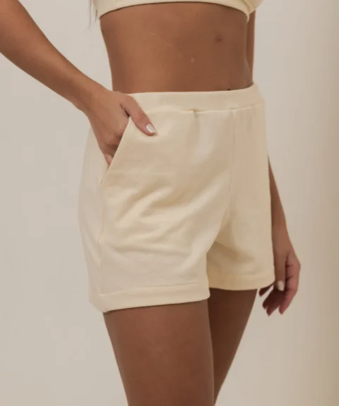 SHORT CREME